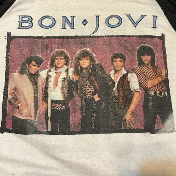 Bon Jovi Tops - Vintage Bon Jovi 7800* Fahrenheit 1985 USA concert t shirt